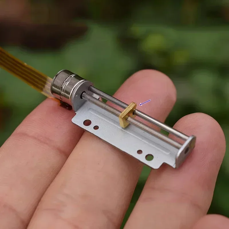 Mini moteur pas à pas linéaire - Lead Screw 8Mm avis et prix